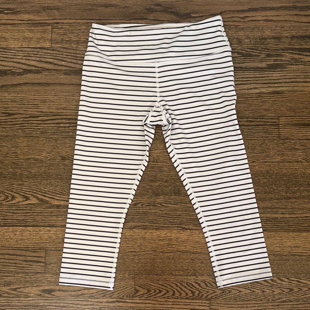 Striped capri Leggings